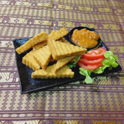 Deep Fried Tofu (8 Pcs)