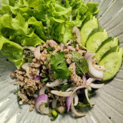  Larb Meat (Minced Meat Salad)