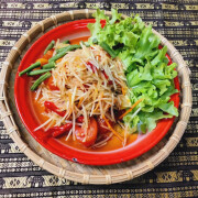 Som Tum (Papaya Salad)